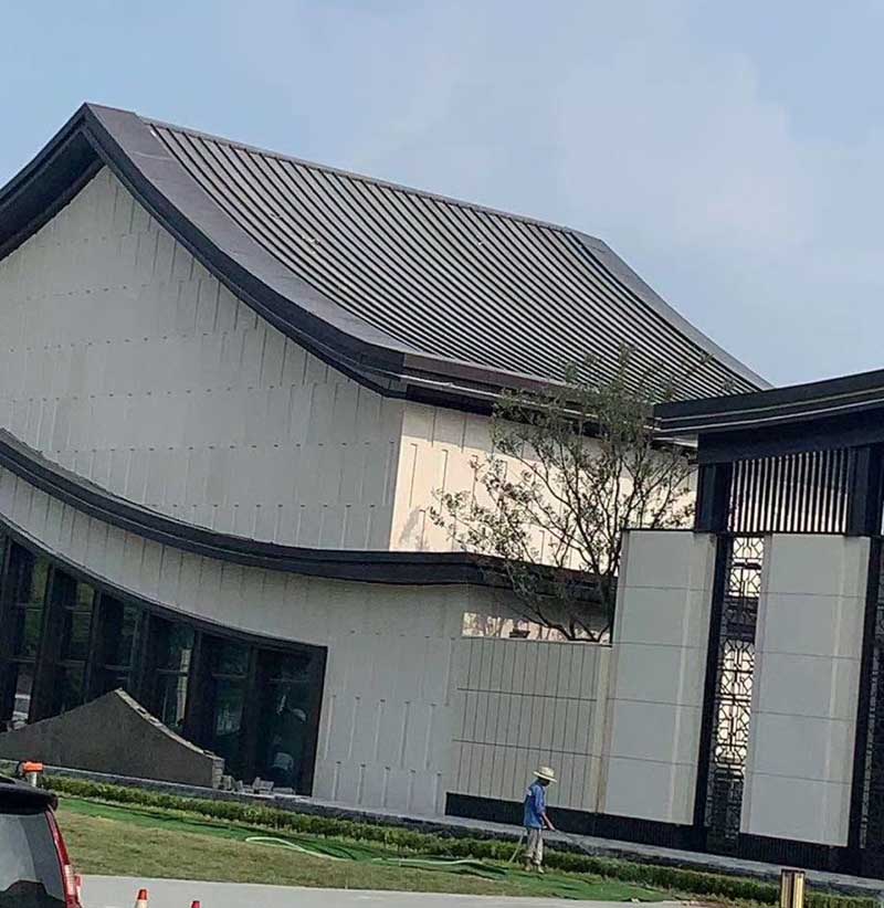 宝山金属屋面板的常见类型有哪些？